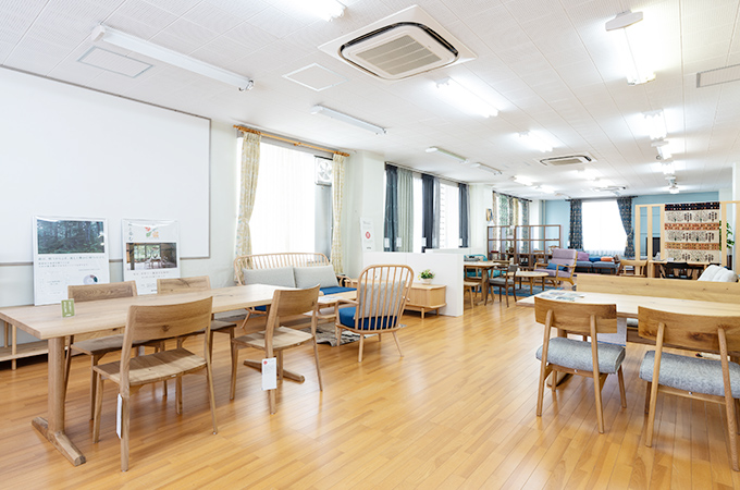 家具のことなら相馬屋へ。販売から修理まで、心を込めて